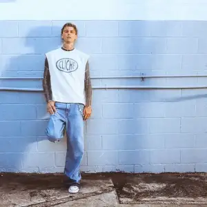 Cliche-Mgk.webp