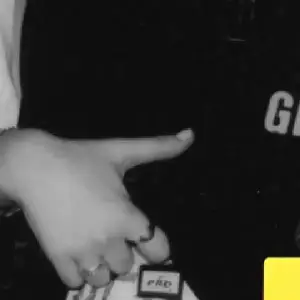 Guess-Featuring-Billie-Eilish-Charli-Xcx-Billie-Eilish.webp